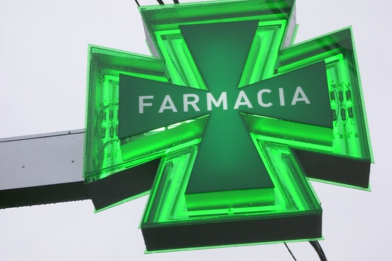 Los farmacéuticos piden que se les declare personal de riesgo Los farmacéuticos piden que se les declare personal de riesgo
