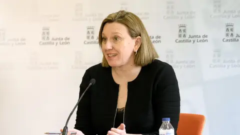 La consejera de Sanidad, Verónica Casado, junto a la consejera de Familia, Isabel Blanco, comparecen para informar de la situación en la Comunidad en relación al COVID-19- La consejera de Sanidad, Verónica Casado, junto a la consejera de Familia, Isabel Blanco, comparecen para informar de la situación en la Comunidad en relación al COVID-19-