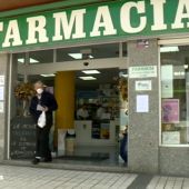 Un ladrón se arrepiente y devuelve los 7.500 euros que había robado en una farmacia: "He hecho una tontería"