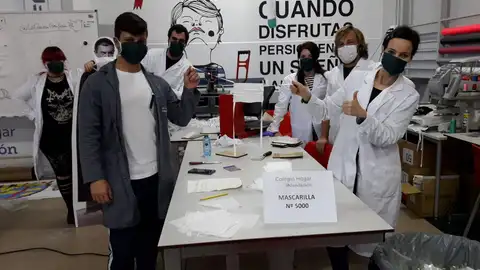 O Colegio Hogar de Afundación, a Obra Social de ABANCA, elabora mascarillas O Colegio Hogar de Afundación, a Obra Social de ABANCA, elabora mascarillas