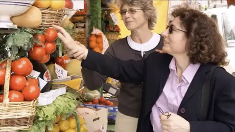 Voluntarios de la ONCE ayudan a sus afilaidos. Coronavirus