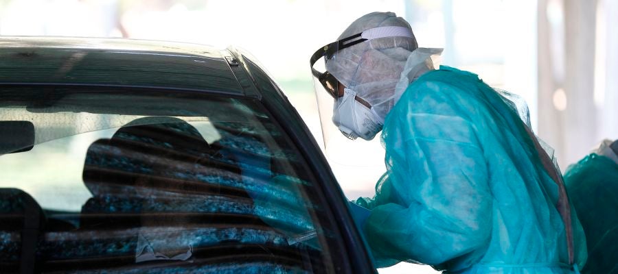 Inicio de la toma de muestras en el hospital Militar de Zaragoza Inicio de la toma de muestras en el hospital Militar de Zaragoza