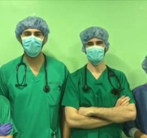 El emotivo vídeo de los sanitarios del Hospital de La Princesa: "Ayúdanos a ayudarte, quédate en casa" El emotivo vídeo de los sanitarios del Hospital de La Princesa: "Ayúdanos a ayudarte, quédate en casa"