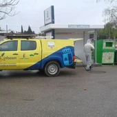 Trabajadores de GEACAM colaboran en la desinfección de espacios públicos Trabajadores de GEACAM colaboran en la desinfección de espacios públicos