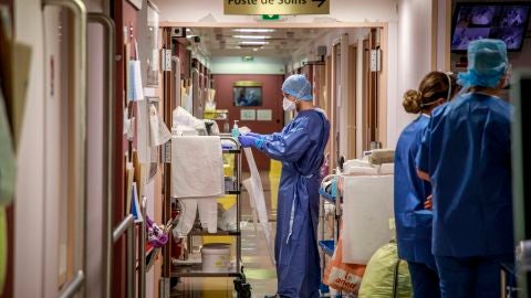 M&eacute;dicos en un hospital