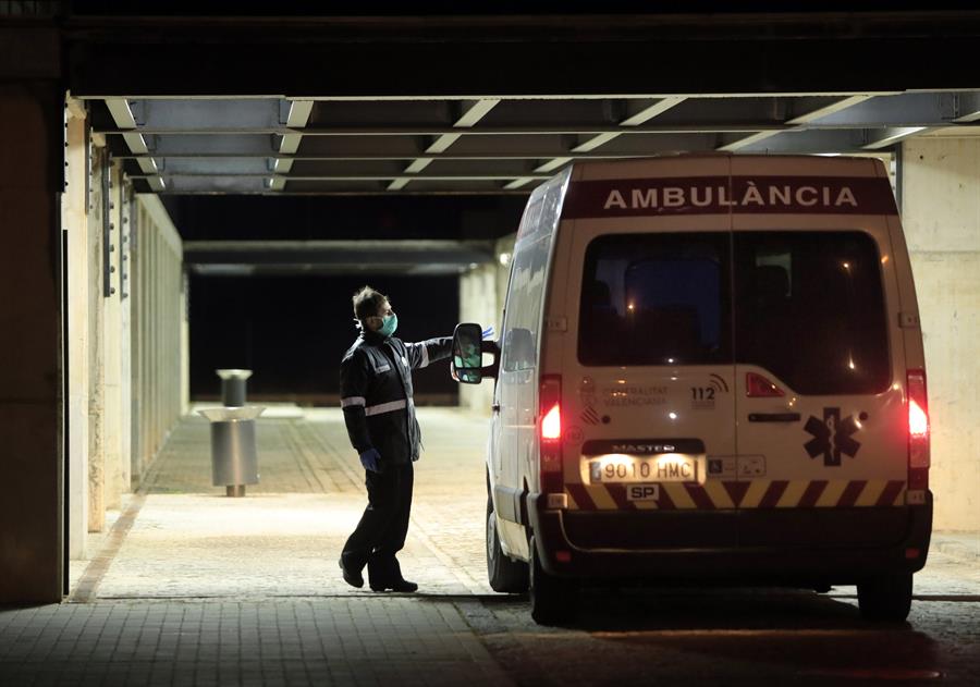 Muere un hombre tras ser corneado en los "bous al carrer" de Onda, en Castellón Muere un hombre tras ser corneado en los "bous al carrer" de Onda, en Castellón