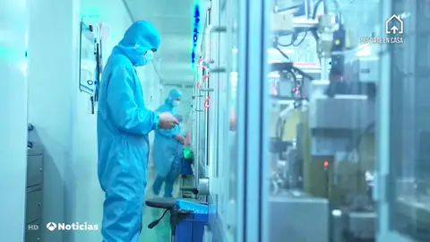 Llegan a España 1.200.000 mascarillas para sanitarios, transportistas y agentes de las Fuerzas y Cuerpos de Seguridad del Estado Llegan a España 1.200.000 mascarillas para sanitarios, transportistas y agentes de las Fuerzas y Cuerpos de Seguridad del Estado