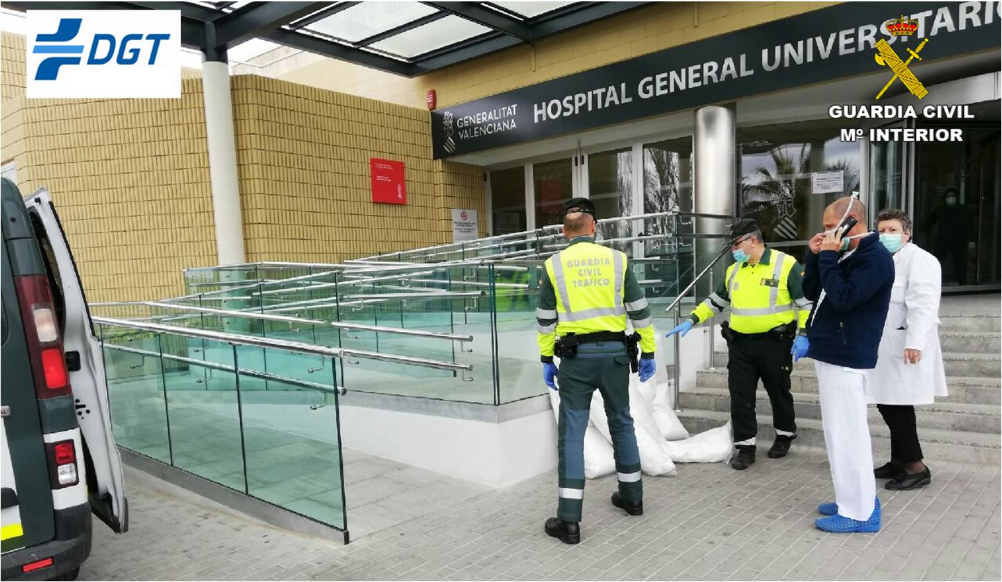 La Guardia Civil de Villena reparte material sanitario en el hospital de Elda y en residencias de mayores de las comarcas del Vinalopó La Guardia Civil de Villena reparte material sanitario en el hospital de Elda y en residencias de mayores de las comarcas del Vinalopó