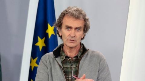 Fernando Sim&oacute;n, durante una comparecencia