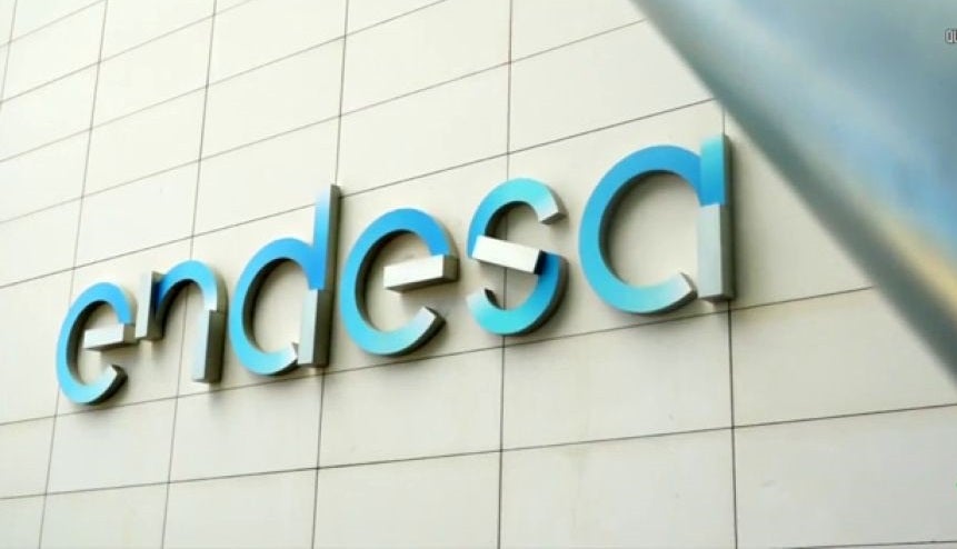 Endesa invierte 25 millones de euros en la crisis económica y social derivada de la pandemia Endesa invierte 25 millones de euros en la crisis económica y social derivada de la pandemia