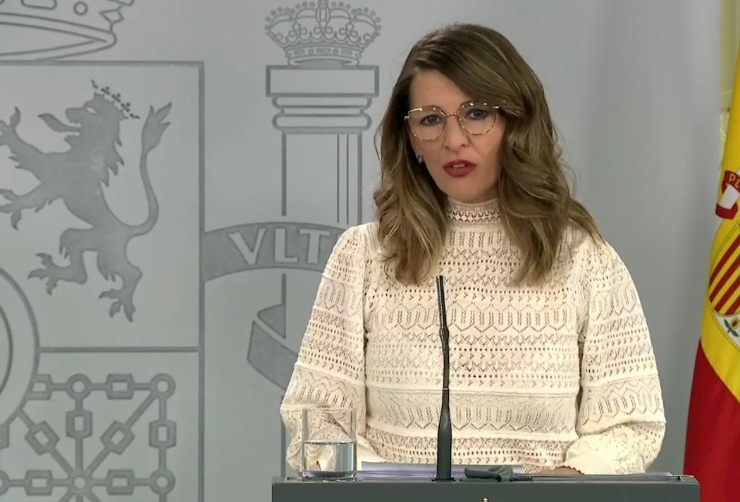 Yolanda Díaz, sobre la prórroga de los ERTE: "Hemos tardado un poco pero creo que ha valido la pena" Yolanda Díaz, sobre la prórroga de los ERTE: "Hemos tardado un poco pero creo que ha valido la pena"