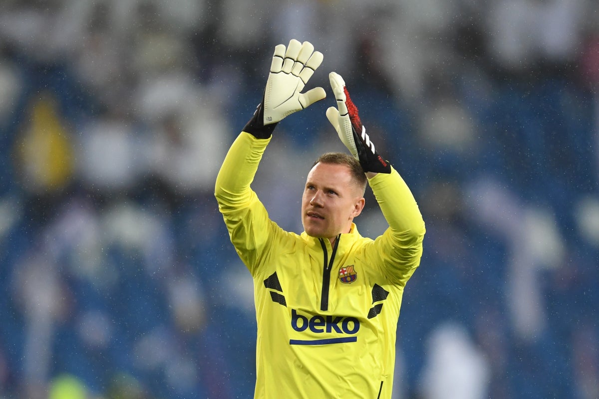 Ter Stegen desea seguir en el Barcelona: las negociaciones para su renovación seguirán tras la pandemia Ter Stegen desea seguir en el Barcelona: las negociaciones para su renovación seguirán tras la pandemia
