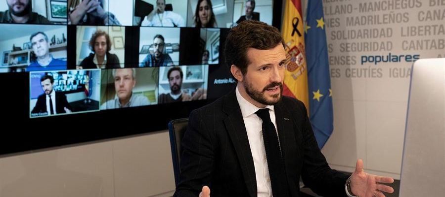 El presidente del Partido Popular Pablo Casado, durante la videoconferencia con la Comisión de seguimiento del COVID-19 del PP El presidente del Partido Popular Pablo Casado, durante la videoconferencia con la Comisión de seguimiento del COVID-19 del PP