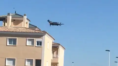 El dron de la Policía Local de Elche se encuentra trabajando desde este pasado fin de semana. El dron de la Policía Local de Elche se encuentra trabajando desde este pasado fin de semana.