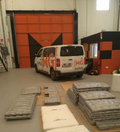 Entrevista Gerente "MG Jackets": Mascarillas contra el coronavirus - MÁS DE UNO CARTAGENA 31/03/20 Entrevista Gerente "MG Jackets": Mascarillas contra el coronavirus - MÁS DE UNO CARTAGENA 31/03/20