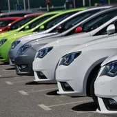Histórica caída de la venta de coches Histórica caída de la venta de coches
