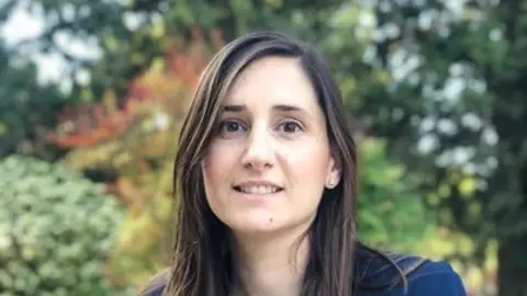 Elisa Valía Elisa Valía