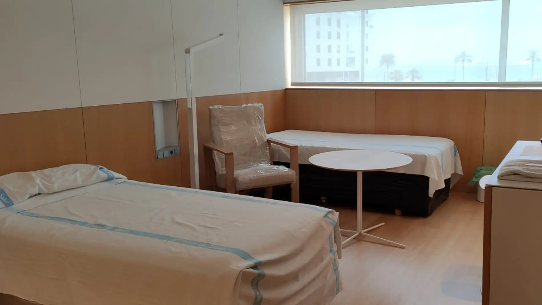 Una de las habitaciones del Hotel Meliá Palma Bay, que funciona como hospital medicalizado en Mallorca. 