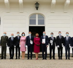 El nuevo gobierno de Eslovaquia, tras su toma de posesión a finales de marzo de 2020 El nuevo gobierno de Eslovaquia, tras su toma de posesión a finales de marzo de 2020