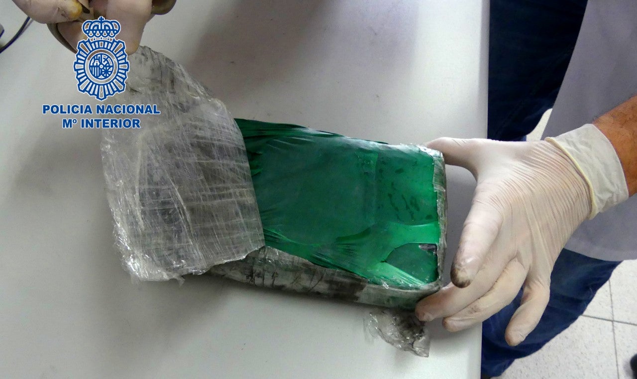 Tres años de prisión para un reincidente por traficar con droga en Alcázar Tres años de prisión para un reincidente por traficar con droga en Alcázar