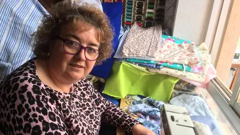 La modista alcanza las 5.000 mascarillas solidarias Amparo Alcaraz de Vila-real