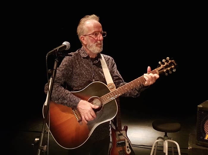 Entrevista al música Pancho Varona: "canción a canción, me plantearé un disco" Entrevista al música Pancho Varona: "canción a canción, me plantearé un disco"