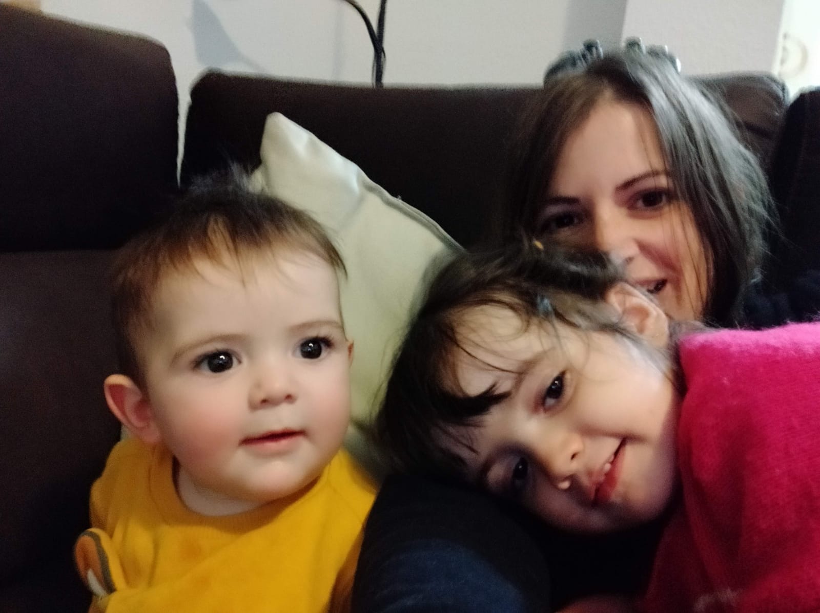 "Separarme de mis hijos para no ponerles en riesgo ha sido la decisión más difícil que he tomado en mi vida" "Separarme de mis hijos para no ponerles en riesgo ha sido la decisión más difícil que he tomado en mi vida"