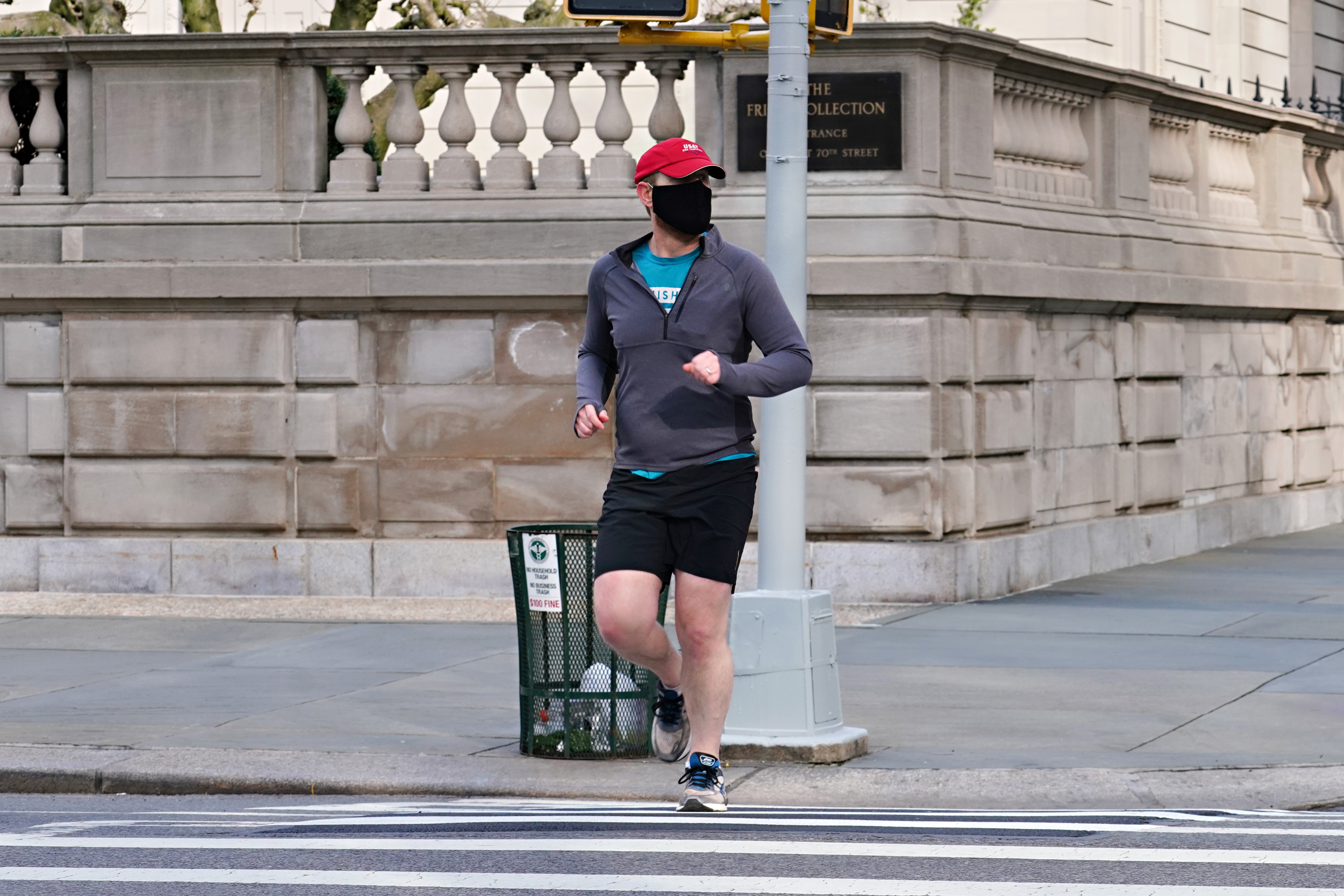 Estos son los efectos negativos para la salud de practicar deporte con mascarilla Estos son los efectos negativos para la salud de practicar deporte con mascarilla