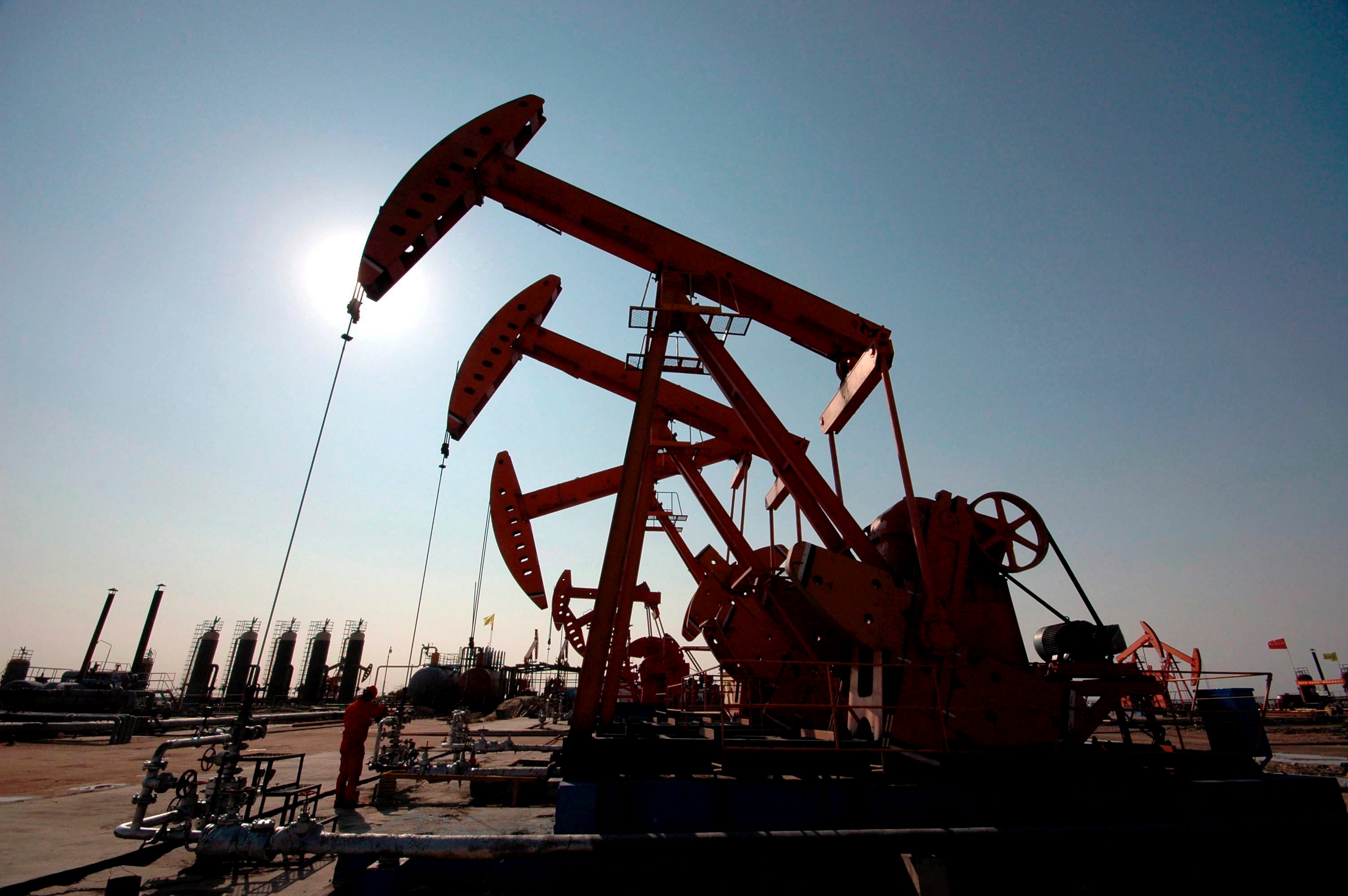 La brújula de la economía: ¿Por qué cambia el precio del petróleo durante la crisis del Covid-19? La brújula de la economía: ¿Por qué cambia el precio del petróleo durante la crisis del Covid-19?