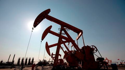 El petr&oacute;leo alcanza m&iacute;nimos hist&oacute;ricos