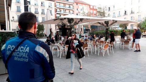 Foto de archivo de una terraza en Madrid