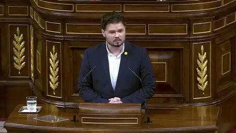 La respuesta de Rufián a Abascal sobre el precio de las mascarillas: "¿Es patriota decir eso?" La respuesta de Rufián a Abascal sobre el precio de las mascarillas: "¿Es patriota decir eso?"