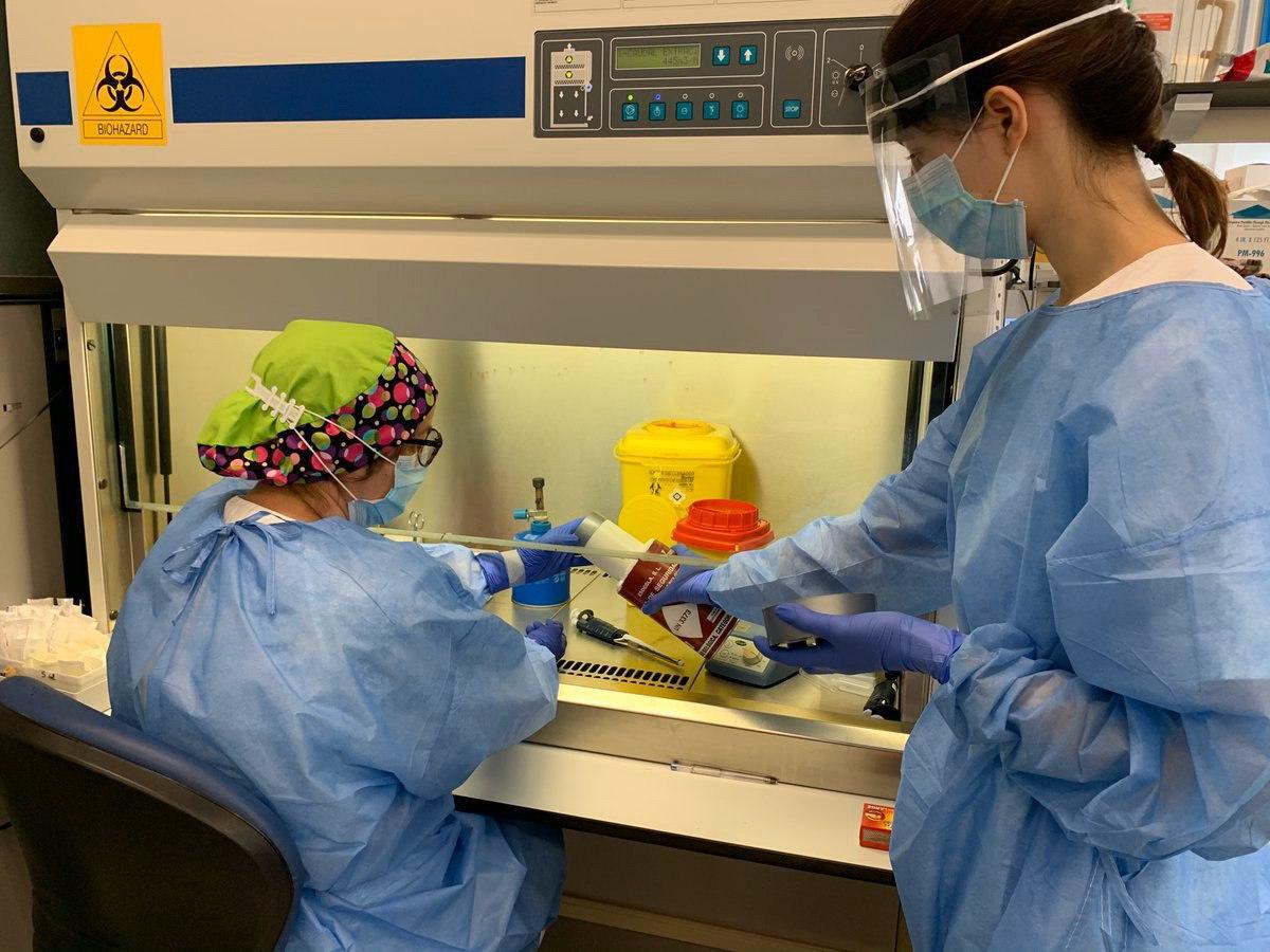 Confirmado un brote de coronavirus al detectarse 10 casos en un piso de s'Arenal de Llucmajor Confirmado un brote de coronavirus al detectarse 10 casos en un piso de s'Arenal de Llucmajor