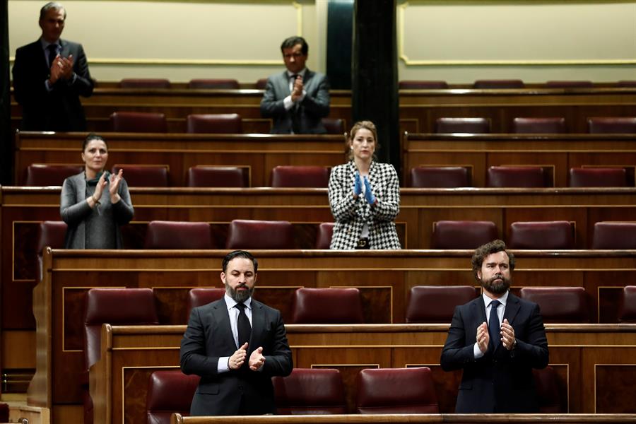 Persona física: ¿Cómo afecta la primavera al 'Ingreso Mínimo' de Vox y PP? Persona física: ¿Cómo afecta la primavera al 'Ingreso Mínimo' de Vox y PP?