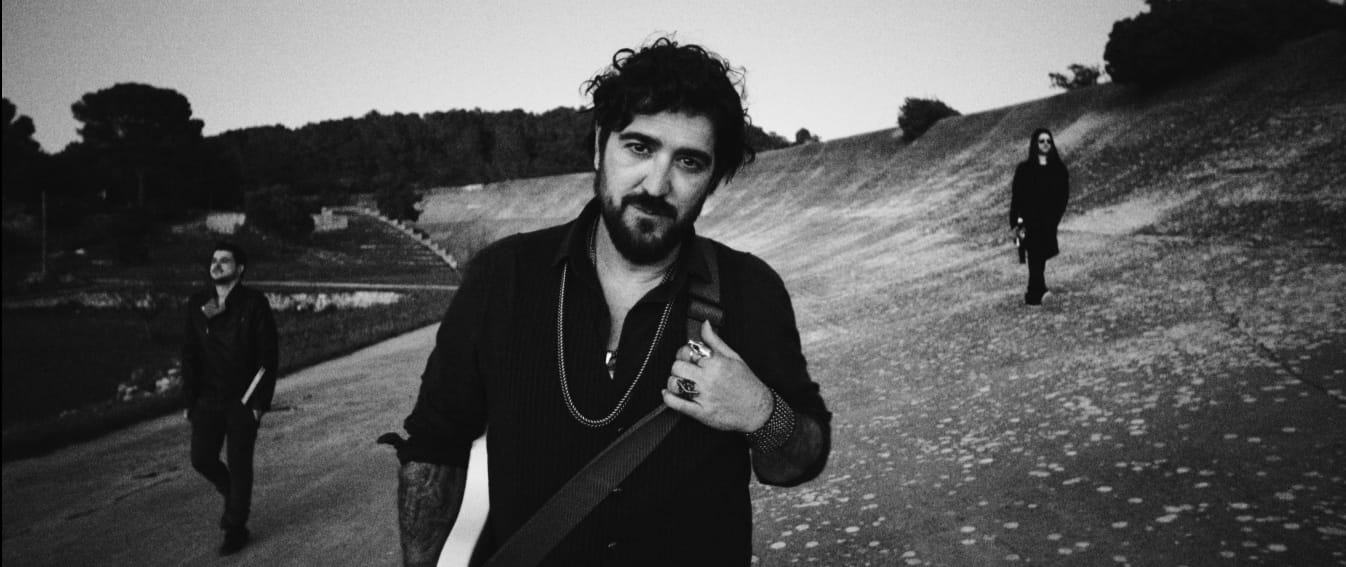 El concierto que prepara Antonio Orozco con "mascarillas y alas para poner a todos a volar" El concierto que prepara Antonio Orozco con "mascarillas y alas para poner a todos a volar"