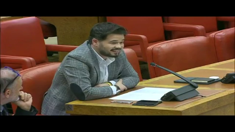 La respuesta de Rufián a las críticas a Iglesias por ir al supermercado sin mascarilla La respuesta de Rufián a las críticas a Iglesias por ir al supermercado sin mascarilla
