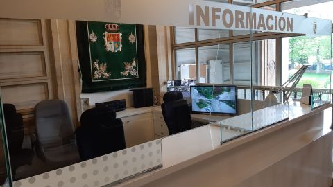 Mampara de cristal en el Palacio provincial