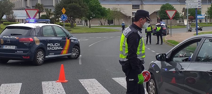 Los controles en carreteras se intensifican con motivo del puente de Mayo Los controles en carreteras se intensifican con motivo del puente de Mayo