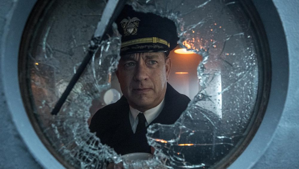 El actor Tom Hanks, en una imagen promocional de la película 'Greyhound'