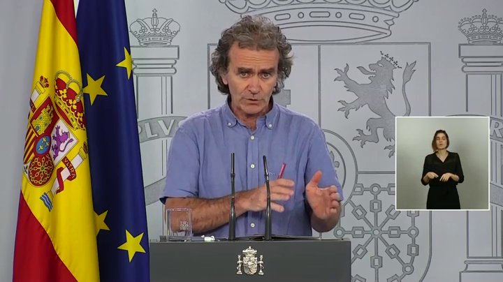 Simón afirma que las franjas horarias desaparecerían en la fase 2, aunque se mantendrían en los casos vulnerables y personas mayores Simón afirma que las franjas horarias desaparecerían en la fase 2, aunque se mantendrían en los casos vulnerables y personas mayores