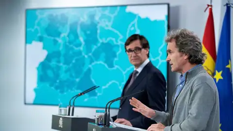 Horario y dónde ver la comparecencia de Salvador Illa hoy para anunciar qué provincias pasan de fase de la desescalada Salvador Illa y Fernando Simón explican las fases de la desescalada