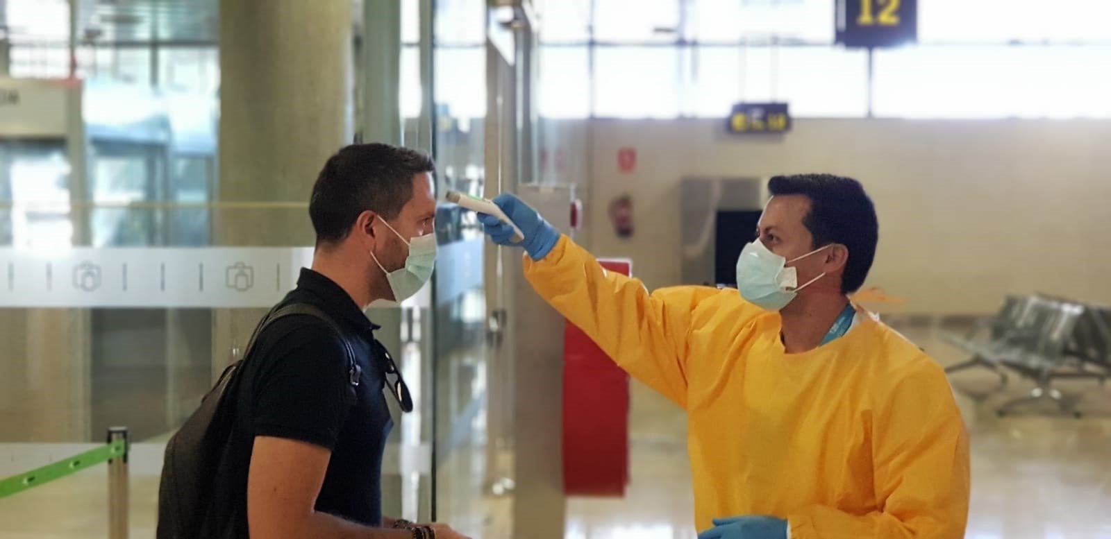 El aeropuerto de El Altet de Elche recibe este fin de semana los tres primeros vuelos internacionales en plena desescalada El aeropuerto de El Altet de Elche recibe este fin de semana los tres primeros vuelos internacionales en plena desescalada