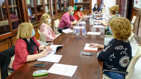 Instantánea de la reunión en el Ayuntamiento Instantánea de la reunión en el Ayuntamiento