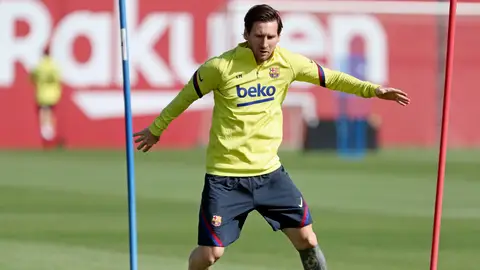 Leo Messi se entrena en la Ciudad Deportiva del FC Barcelona Leo Messi se entrena en la Ciudad Deportiva del FC Barcelona