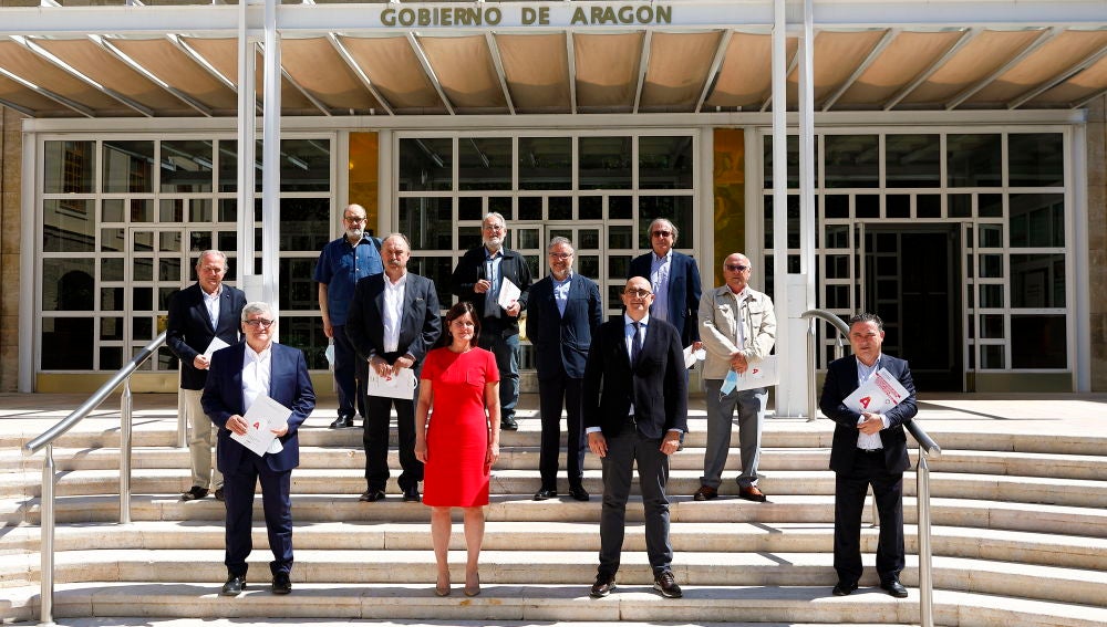 Los representantes del sector turístico aragonés, en la presentación del plan de choque