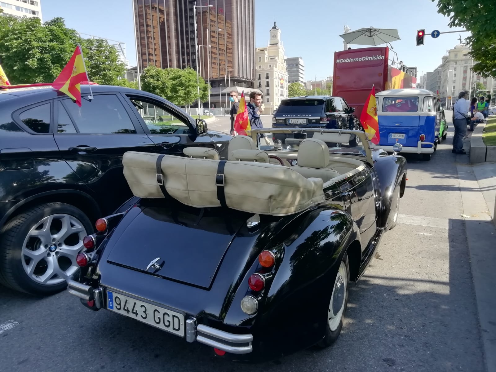 Vox convoca manifestaciones en coche contra el Gobierno por toda España Vox convoca manifestaciones en coche contra el Gobierno por toda España