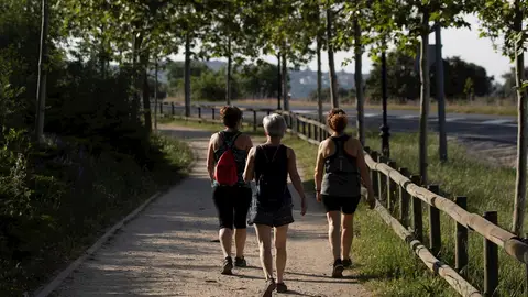 Horarios de salida en fase 1 para salir a la calle con niños, a pasear y a hacer deporte durante el confinamiento Horarios de salida en fase 1 para salir a la calle con niños, a pasear y a hacer deporte durante el confinamiento