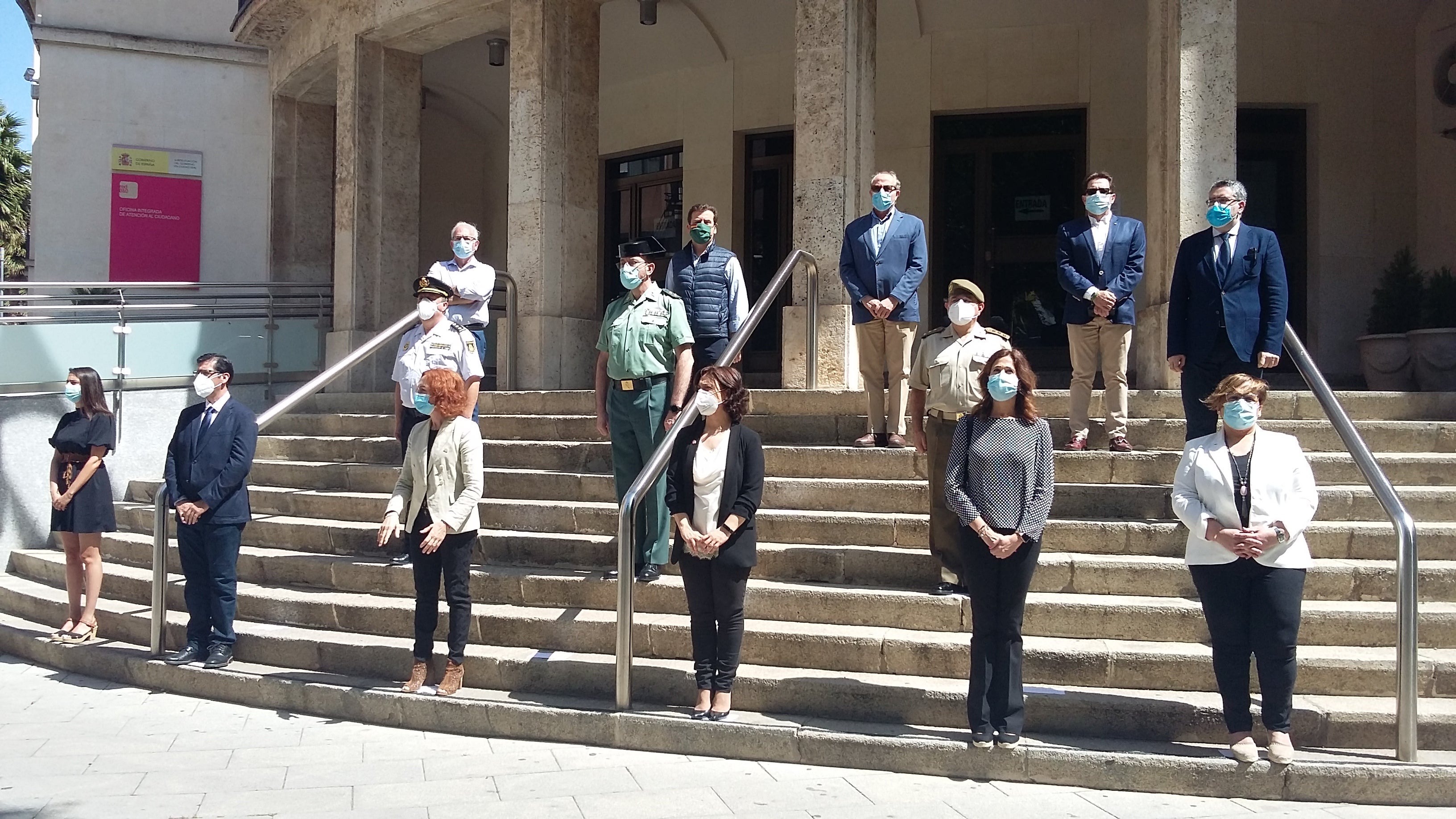 Ciudad Real guarda un emotivo minuto de silencio en memoria de los fallecidos por coronavirus Ciudad Real guarda un emotivo minuto de silencio en memoria de los fallecidos por coronavirus