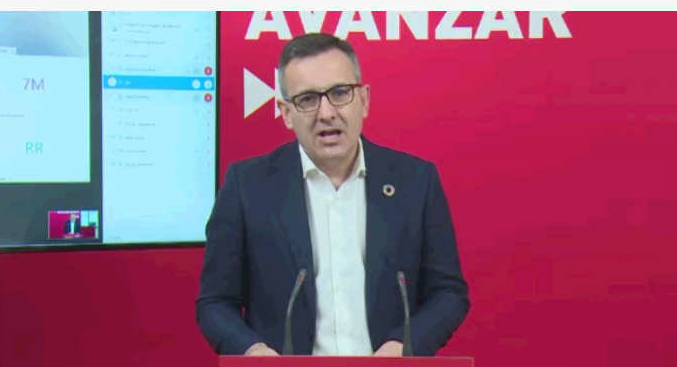 "No voy a estar tres años con la nariz tapada mientras el gobierno de López Miras termina de pudrir la región de Murcia" "No voy a estar tres años con la nariz tapada mientras el gobierno de López Miras termina de pudrir la región de Murcia"