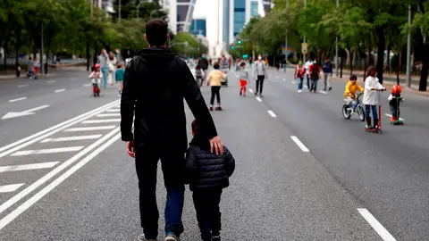 Los niños en las calles de Madrid en fase 1 de desescalada Los niños en las calles de Madrid en fase 1 de desescalada